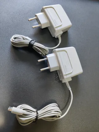 Nintendo 2DS Negra y Blanca