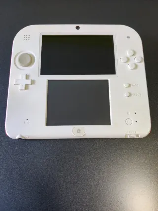 Nintendo 2DS Negra y Blanca
