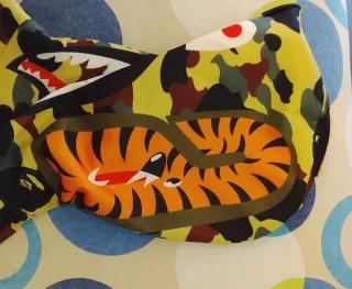 Sudadera Bape Camuflaje Tiburón Amarillo