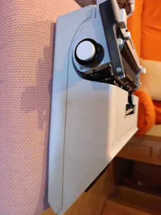 Máquina de escribir ELSA 1246, Olivetti