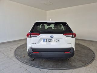 TOYOTA RAV4 220H BUSINESS