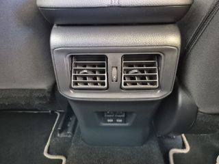 TOYOTA RAV4 220H BUSINESS