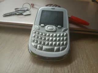 Teléfono Móvil Alcatel OT-355 Teclado QWERTY.