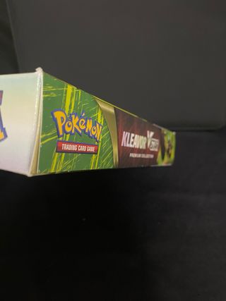 Caja Pokémon Kleavor VSTAR 🇬🇧Premium collection