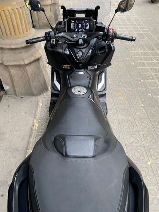 Yamaha TMAX 2022 - 24965 km