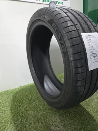 225 40 18 92Y KUMHO ECSTA SPORT