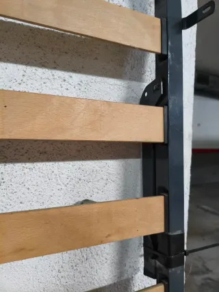 Somier plegable con patas. Cama de 90cm.