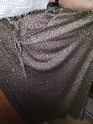 Traje de fiesta dorado y plateado Se usó una vez