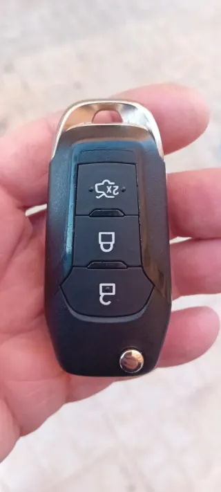 Mando Llave Ford