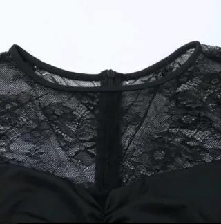 Vestido negro encaje manga larga