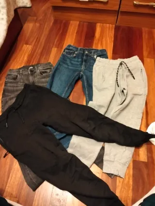 Lote de Ropa y Zapatos