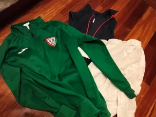 Lote de Ropa y Zapatos