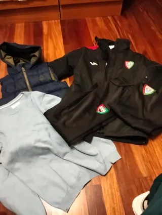 Lote de Ropa y Zapatos