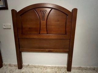 Cabecero de madera maciza marrón