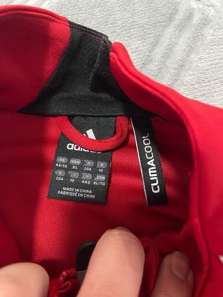 Chaqueta Adidas Retro Talla XL Roja y Negra