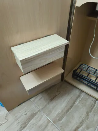 Máquina de coser Singer Beige.Mueble muy bonito.