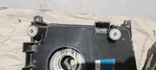 Coppia di fari anteriori Mercedes 100D