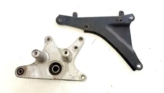 soporte escape Yamaha majesty 125 cc