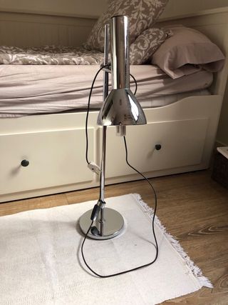 lámpara vintage de pie vintage metal plateado