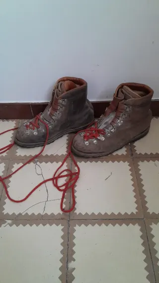 Botas Montaña Antiguas Talla 40 ½