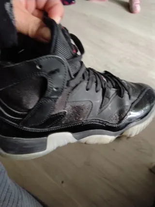 Zapatillas Jordan Negras Talla 38.5