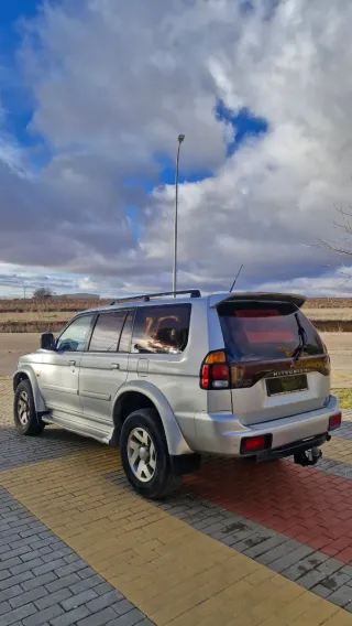 Mitsubishi Montero 2002