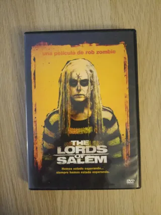 DVD: capucha roja, Lord of Salem y Guerrero rojo
