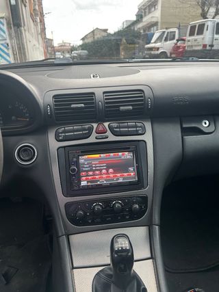 Mercedes-Benz Clase C 2004