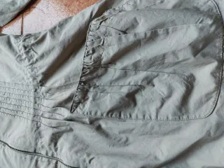 Gabardina Amichi 100% Algodón beige con cremallera