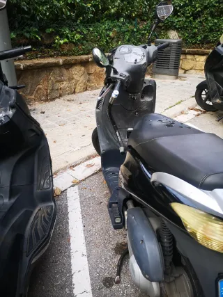 Moto Honda PS 125cc Negra