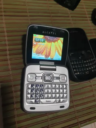 Pack 2 Móviles Alcatel + Cargadores