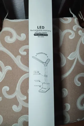Lámpara Escritorio LED con Reloj Digital y Soporte