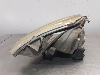 FARO DERECHO RENAULT TRAFIC II FURGÓN G9U B7 7700