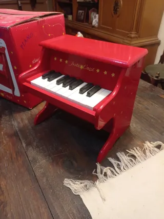 Piano Janod Circus Rojo