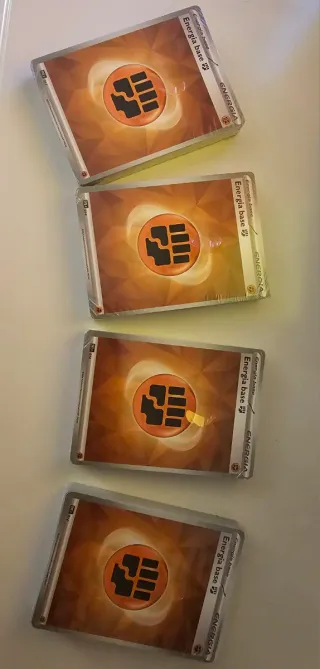 Pokémon 4 Mazzi Sigillati Energia.