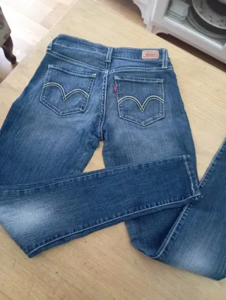 Jeans Levi's Azules Mujer