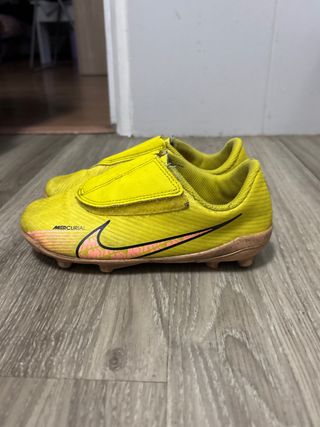 Botas fútbol niño Nike Mercurial sin cordones
