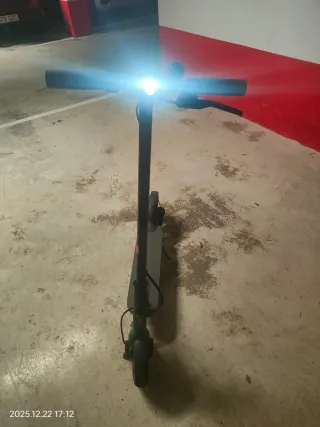 Xiaomi Mi Electric Scooter 3 en color negro