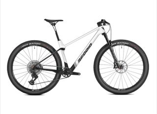 OFERTA BERRIA BRAVO ÉLITE DEORE 2026 custom