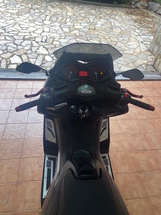 Yamaha T MAX 530