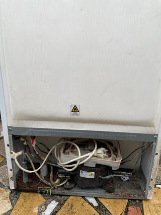 Nevera Eurotech FR144A+ Blanca