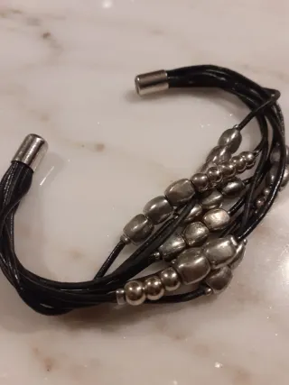 Bracciale donna pelle nera con perline