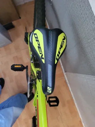 Bicicleta Montaña Amarilla