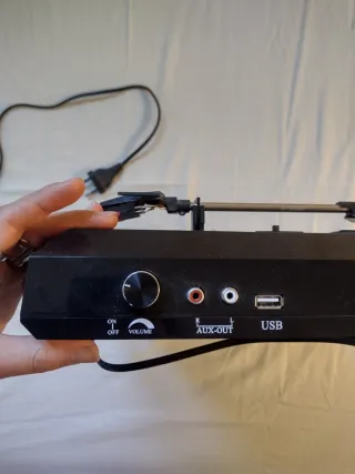 Tocadiscos Portátil USB Negro y Rojo