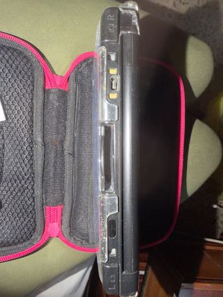 Nintendo 3DS Negra con Funda y Juegos