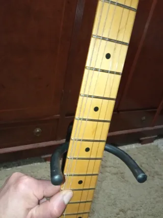 Fender Stratocaster Player 2