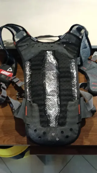 Mochila Leatt GPX Race Lite Hidratação