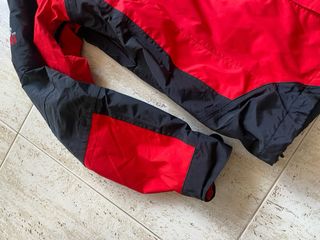 Chaqueta The North Face Gore-Tex Roja/Negra