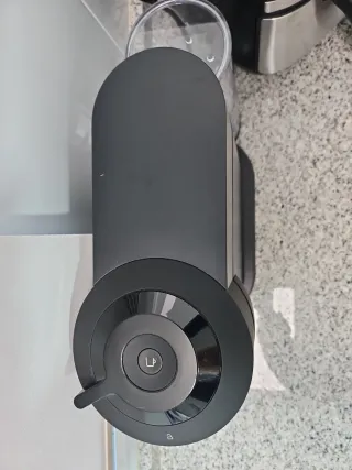 Cafetera Nespresso Vertuo Next Negra