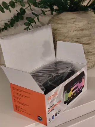 Altavoz RGB Bluetooth (nuevo en su caja) - GEN X